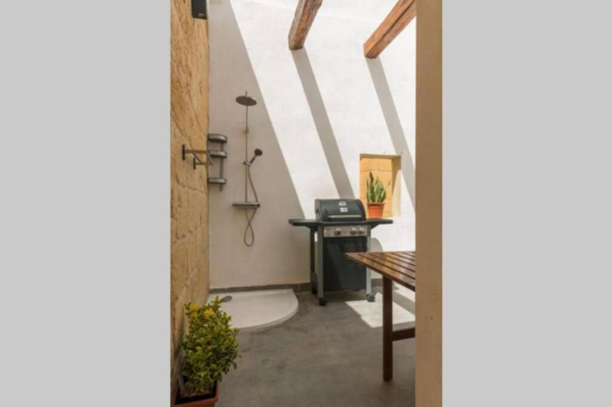 Authentic 1St Fl Apartment At The 3 Cities Marina Cospicua Exteriör bild