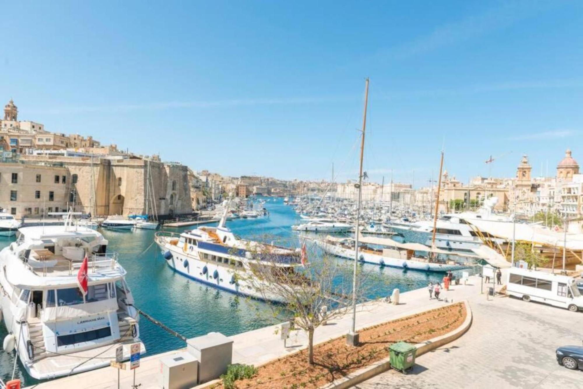 Authentic 1St Fl Apartment At The 3 Cities Marina Cospicua Exteriör bild